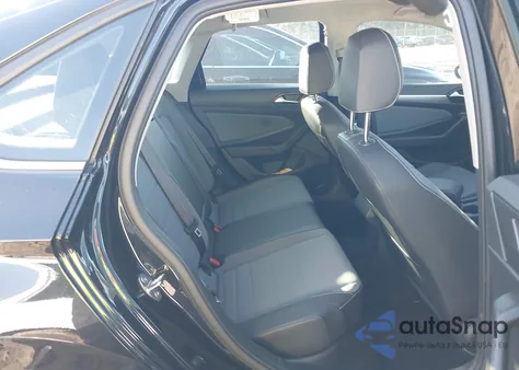 2025 Volkswagen Jetta 1.5T Se from USA, damaged, VIN 3VW7X7BU1SM003585